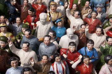 Effiigies de Mao au marché aux antiquités de Shanghai - China - obrazy, fototapety, plakaty