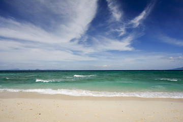 Fototapeta na wymiar Beautiful beach, sea and blue sky
