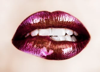 Fotobehang purple lipstick lips © Lvnel