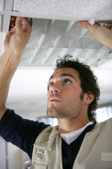 portrait d'un électricien
