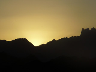 Sonnenuntergang in der Wüste Ägyptens