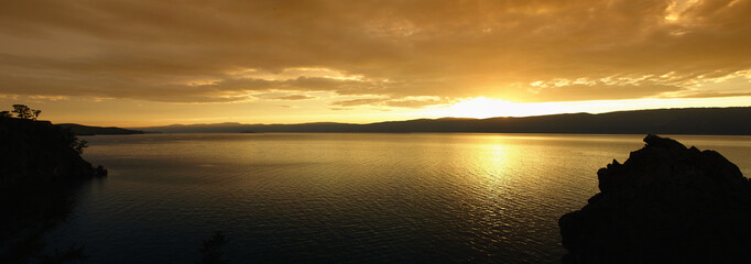 Sonnenuntergang am Baikalsee
