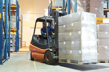 warehouse forklift loader © Kadmy