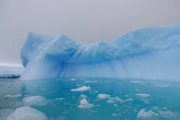 Foto op Canvas Iceberg and azure water in Antarctica © Achim Baqué