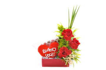 Red roses gift box with pillow heart i love you in portuguese