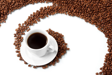 Cup with coffee, costing on coffee grain