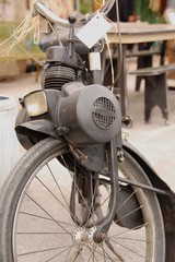 v&eacute;lo moteur