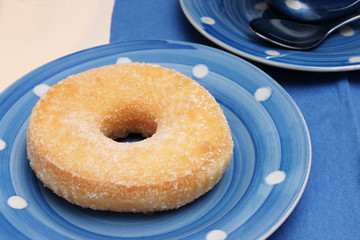 tasse kaffee mit donut