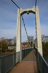 suspension bridgr over river Exe