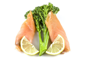 Smoked salmon and broccolini for a healthy entrée