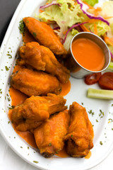 Buffalo Wings-Hähnchen Keule,Soße