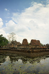 Fototapeta na wymiar Muang Tam Sanctuary, pond and vertical