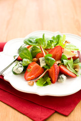 strawberry gorgonzola salad