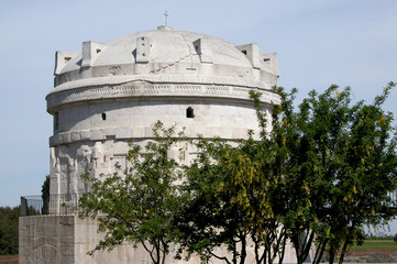 Mausoleo di Teodorico, Ravenna