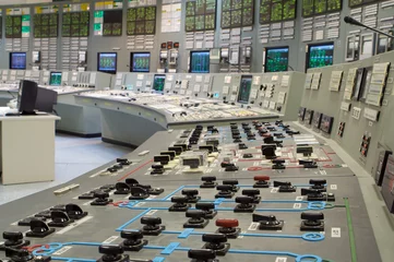 Crédence de cuisine en verre imprimé Bâtiment industriel Control room of a russian nuclear power generation plant