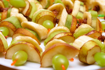 Fruit canapés