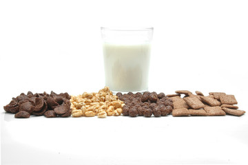 Vaso de leche y cereales