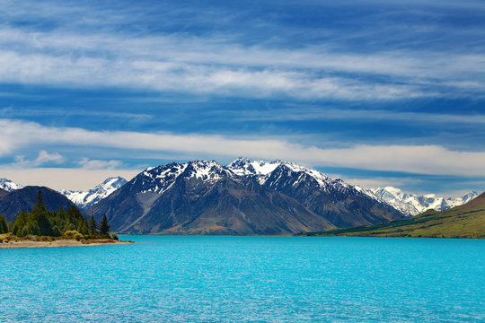 Ohau lake, Southern Alps, New Zealand