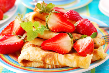 pancakes with strawberry