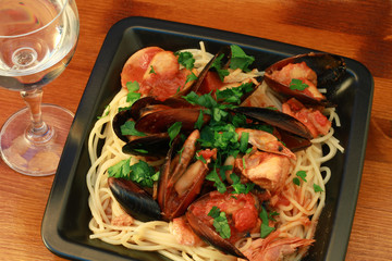 spaghetti ai frutti di mare