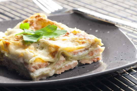 spinach lasagne with salmon
