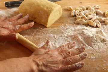 Lavorazione gnocchi