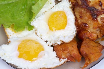Fried eggs