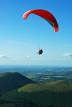 bapt&egrave;me de parapente en Auvergne