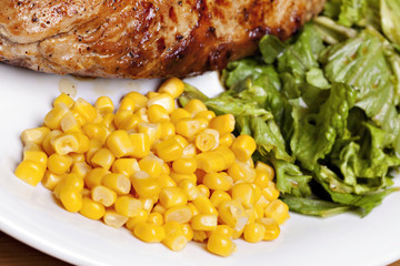 Grilled meat with vegetable