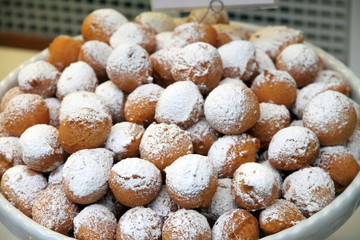 Bugnolettis Italian sweets