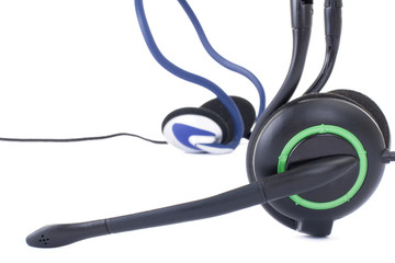 Naklejka premium black headphones isolated on white background