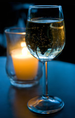 Straßencafe, Weißwein, trinken