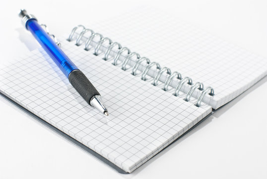 Notizbuch mit Stift