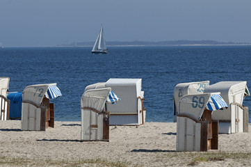 Strandkörbe in Strande bei Kiel