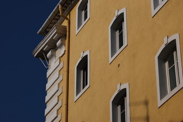 Fototapeta na wymiar façade de provence
