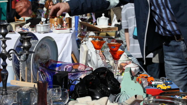 Tr&ouml;delmarkt mit Krimskram