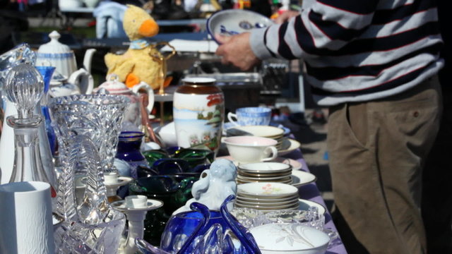 Tr&ouml;delmarkt mit Krimskram