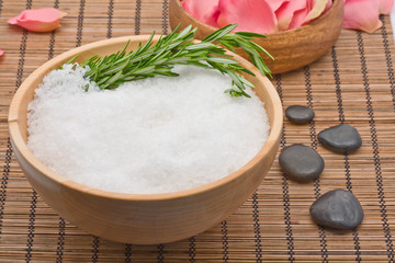 Rosemary and salt aromatherapy