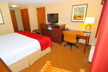 King size bed room
