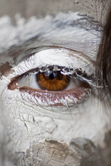 painted eye © Mauro Rodrigues