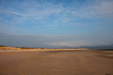 Fototapeta na wymiar Newborough Plaża