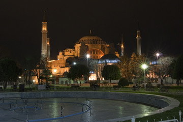 Fototapeta na wymiar Santa Sofia ISTANBUL NOC