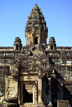 One stone tower of a part of an Angkor temple