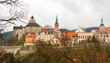 Fototapeta na wymiar Panoramiczny widok na Zamek Loket w Czechach