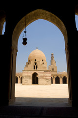 Fototapeta na wymiar Ahmed Ibn Tulun Meczet w Kairze, Egipt