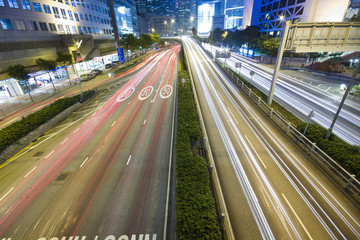 Fototapeta na wymiar busy traffic night in hong kong