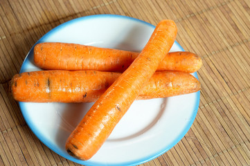 carrot & plate