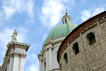 Il Duomo Nuovo e quello Vecchio - Brescia