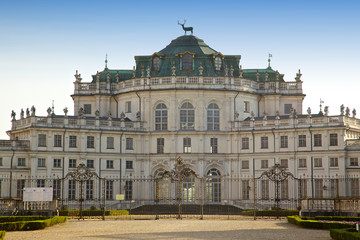 Fototapeta na wymiar Pałac Myśliwski z Stupinigi, Torino, Włochy