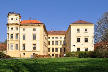 Fototapeta na wymiar castle Straznice,Czech republic